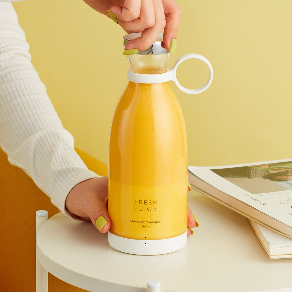 Mini Handheld Mixer Juicer Machine Milkshake