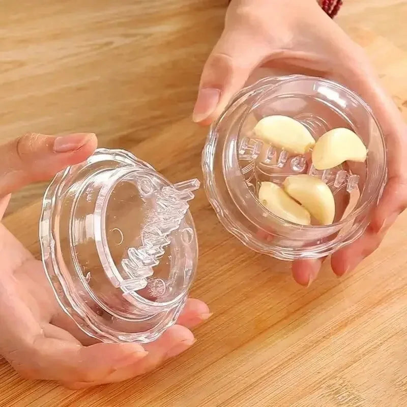 New Kitchen Multifunctional Garlic Crusher Manual Garlic Press Roll Crusher Chopper