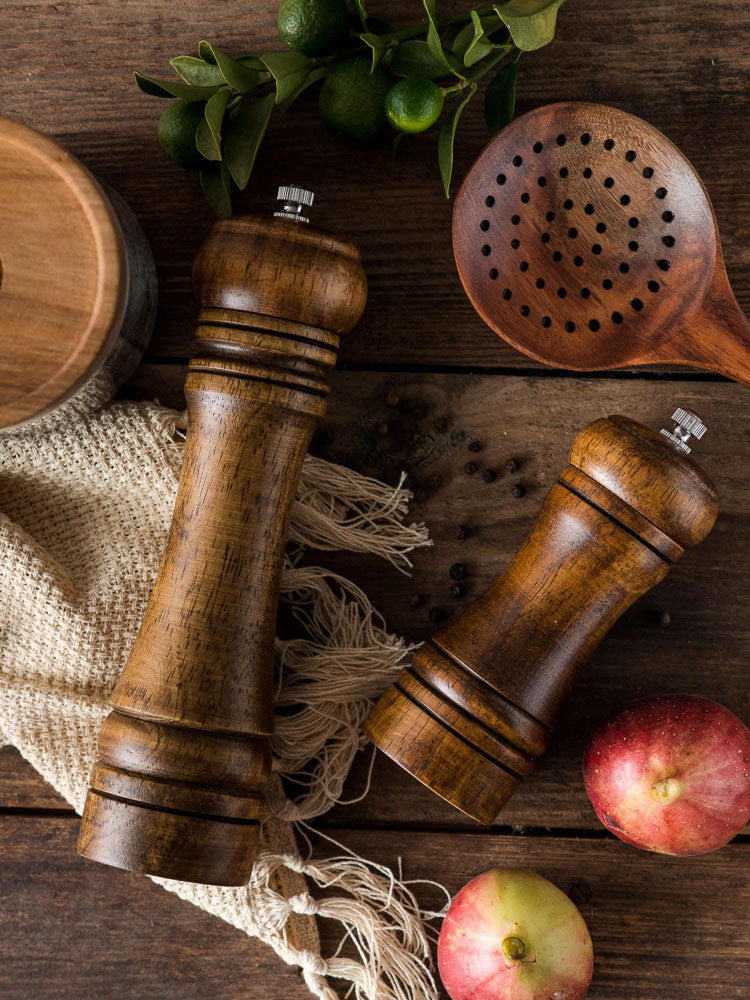 Solid Wood Spice Pepper Mill