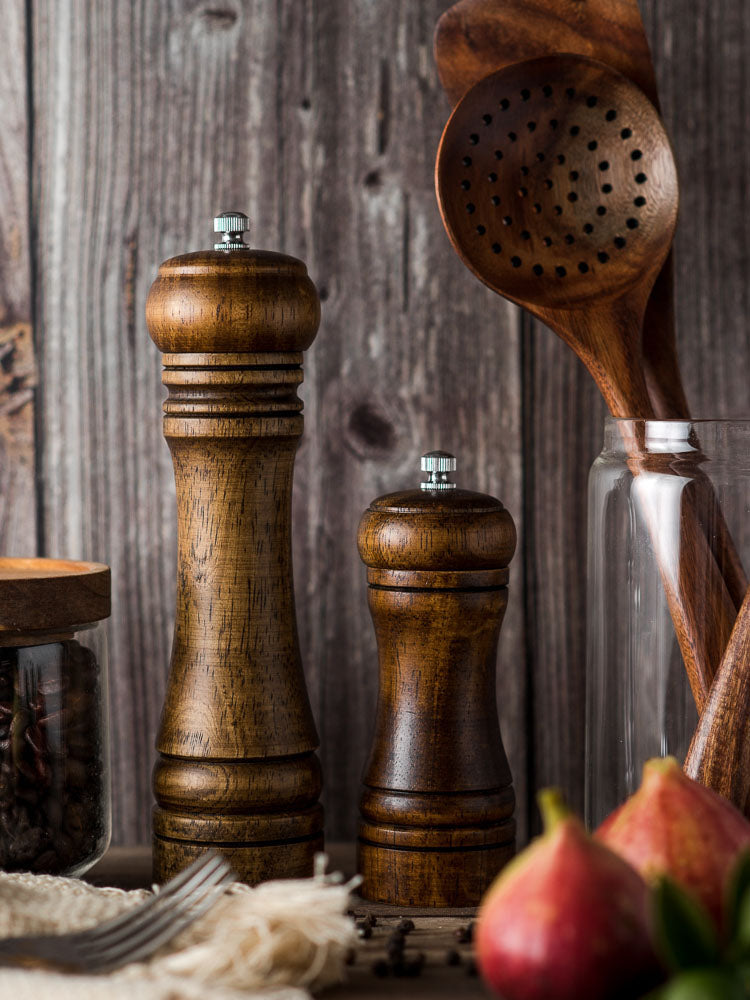 Solid Wood Spice Pepper Mill