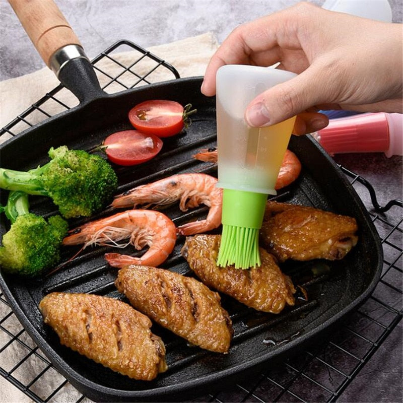 Portable Oil Bottle Barbecue Brush