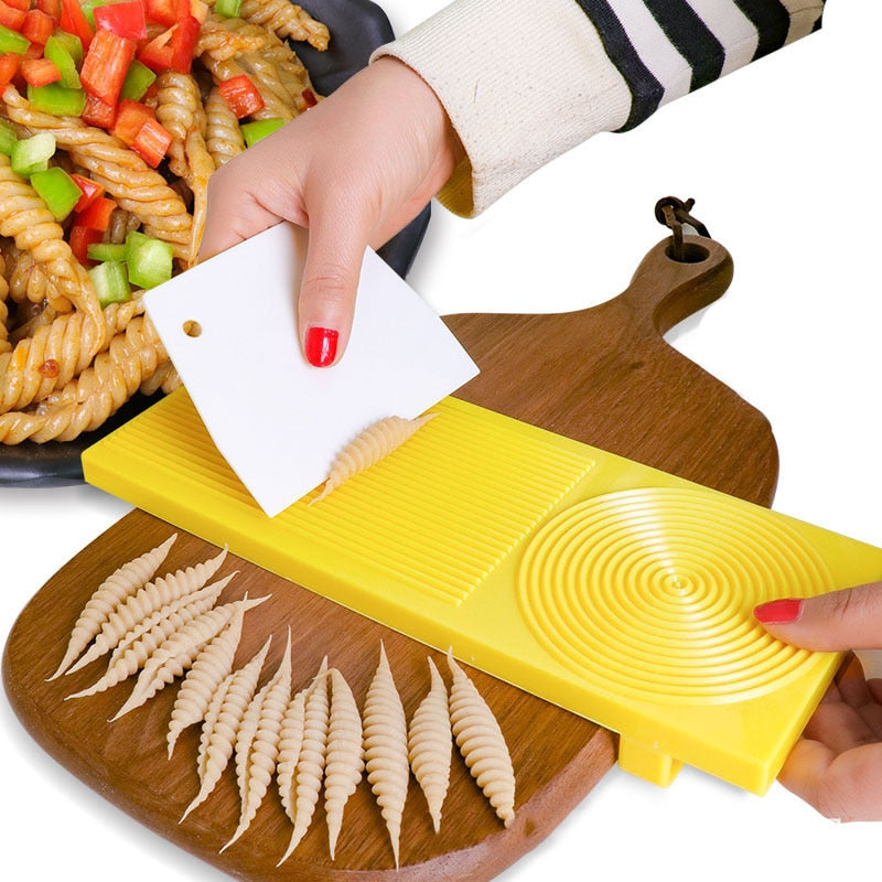 Multifunctional Pasta Macaroni Making Tool